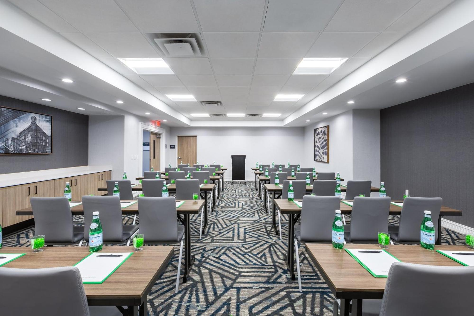 Holiday Inn Anderson By Ihg Exterior photo