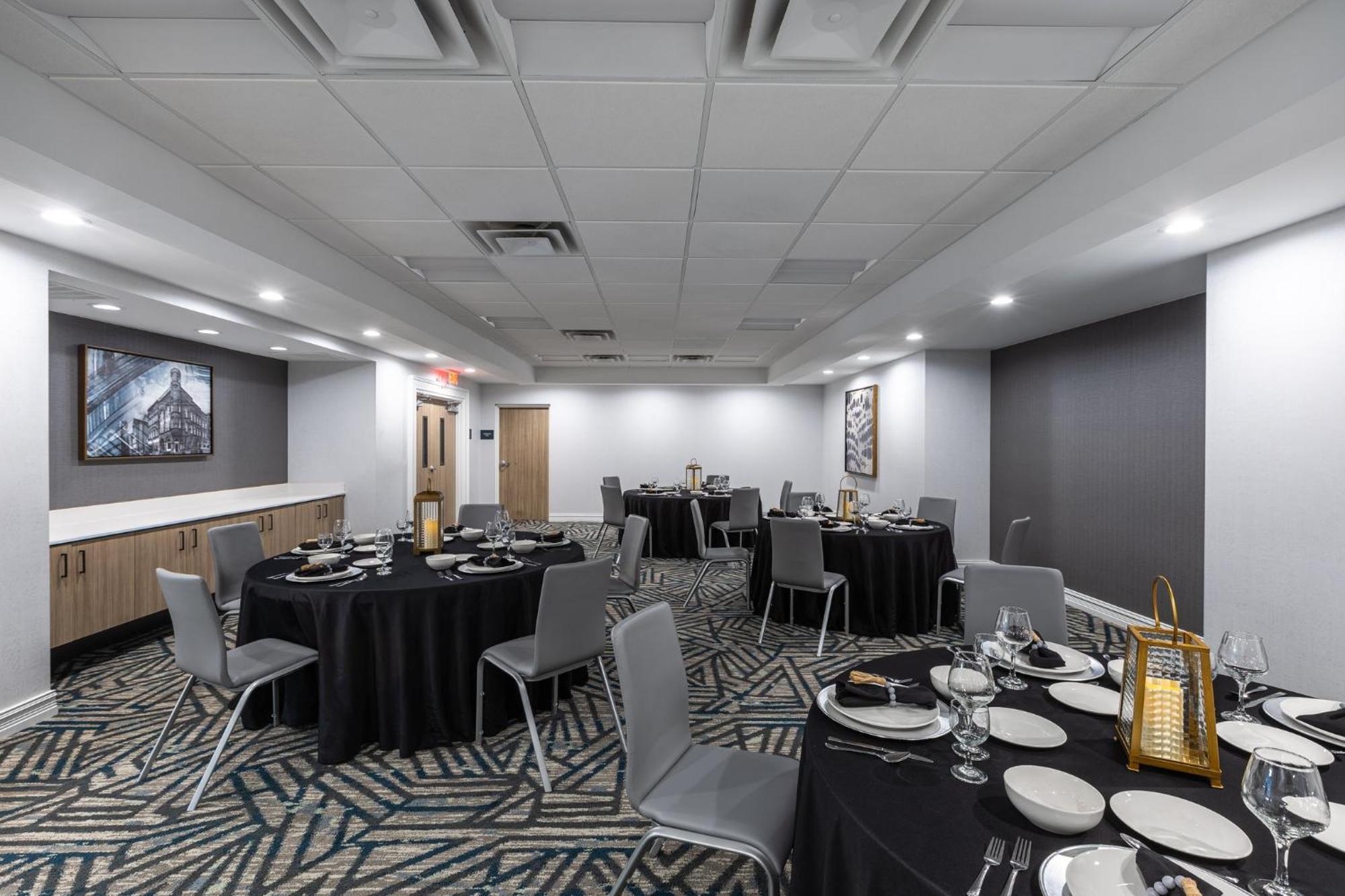 Holiday Inn Anderson By Ihg Exterior photo