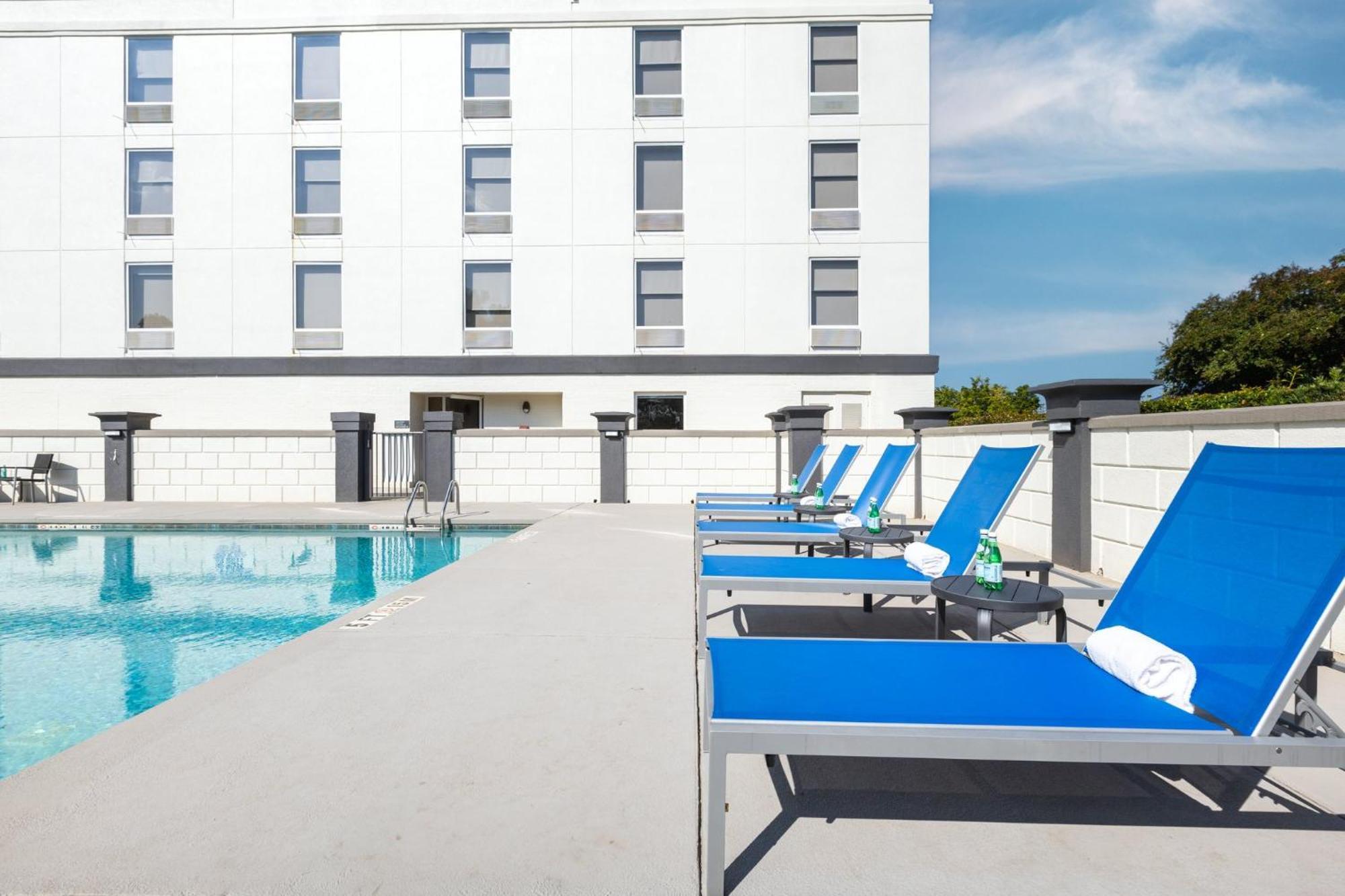 Holiday Inn Anderson By Ihg Exterior photo